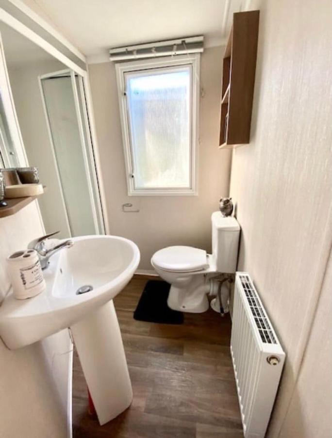 Swift Loire Hotel Jaywick Sands Exterior foto