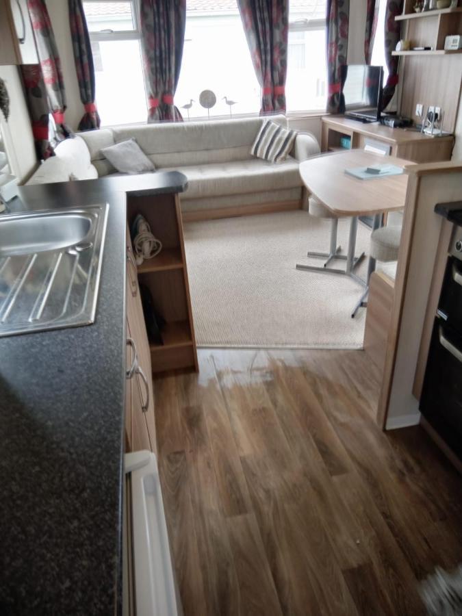 Swift Loire Hotel Jaywick Sands Exterior foto